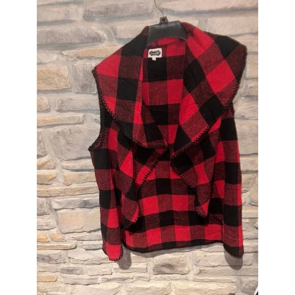 MudPie One size red buffalo plaid/checkered plaid Vest - Picture 5 of 7